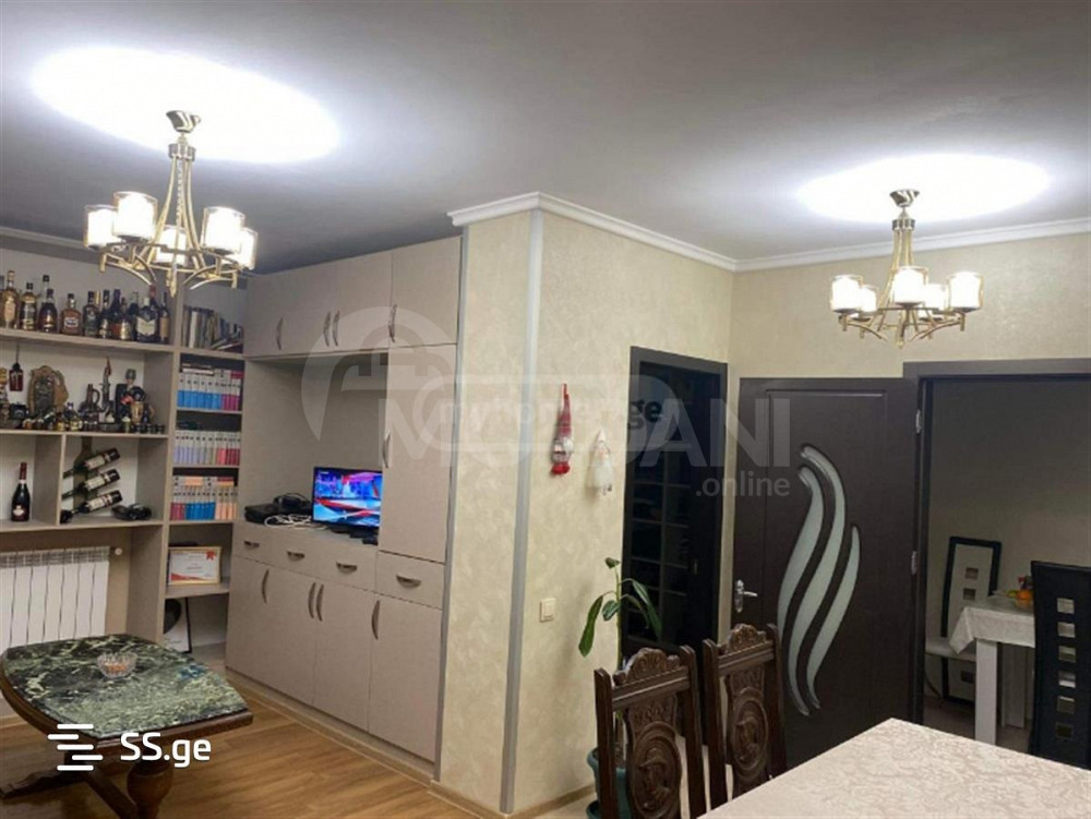 იყიდება 4 ოთახიანი ბინას 70მ² 1/12 სართ თბილისი - photo 9