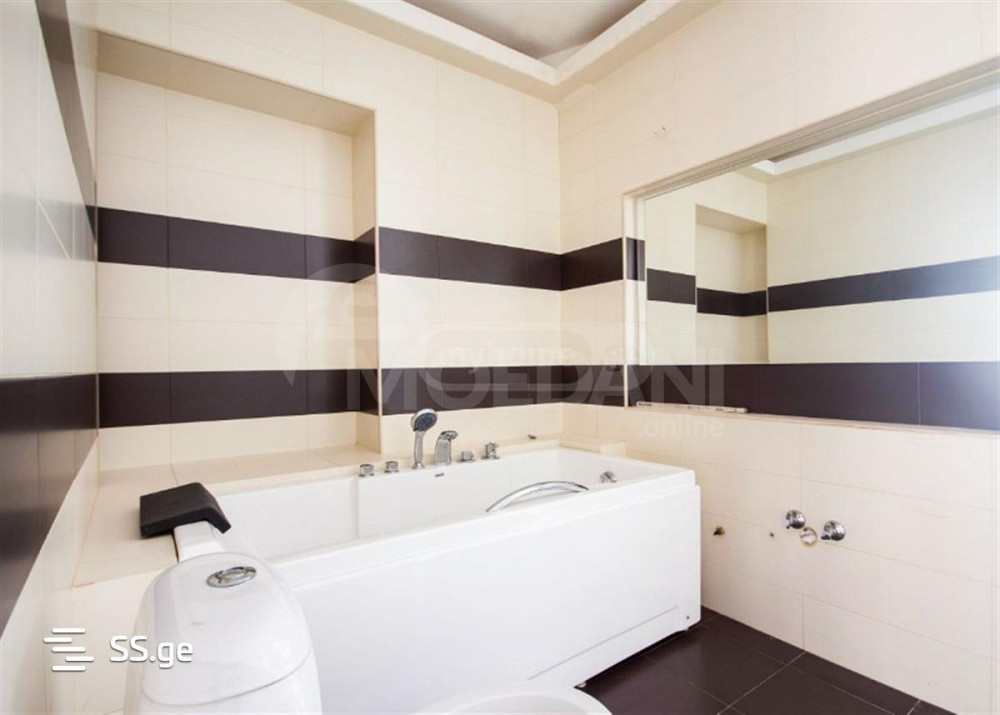 იყიდება 3 ოთახიანი ბინას 160მ² 6/16 სართ თბილისი - photo 7