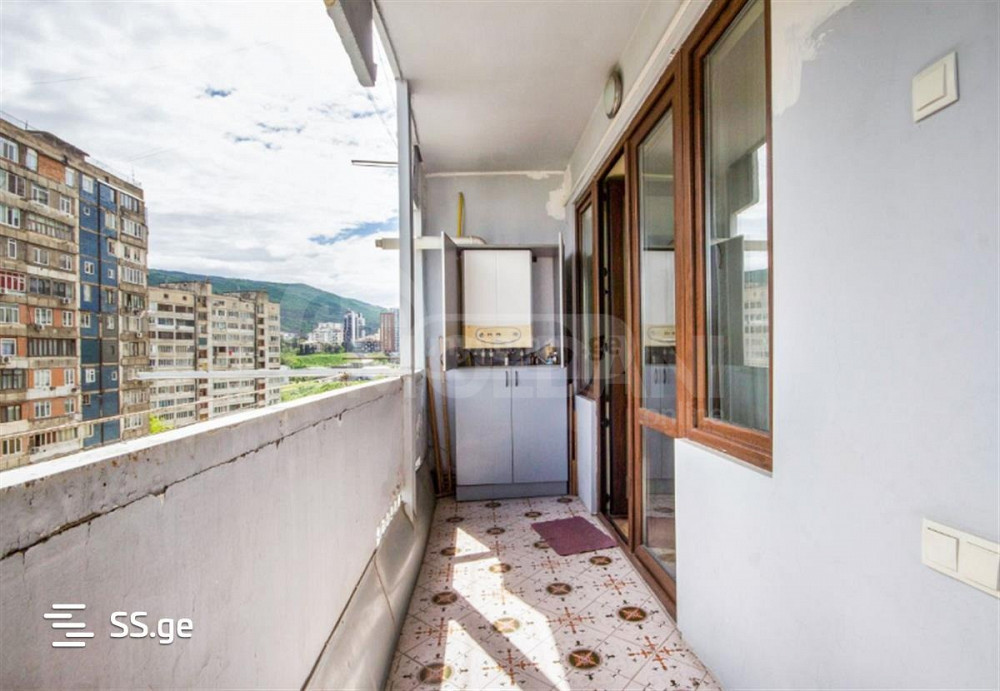 იყიდება 3 ოთახიანი ბინას 160მ² 6/16 სართ თბილისი - photo 2