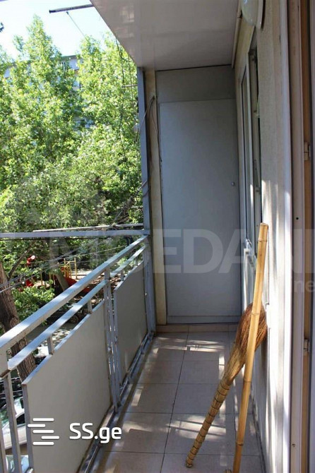 იყიდება 3 ოთახიანი ბინას 110მ² 3/8 სართ თბილისი - photo 2