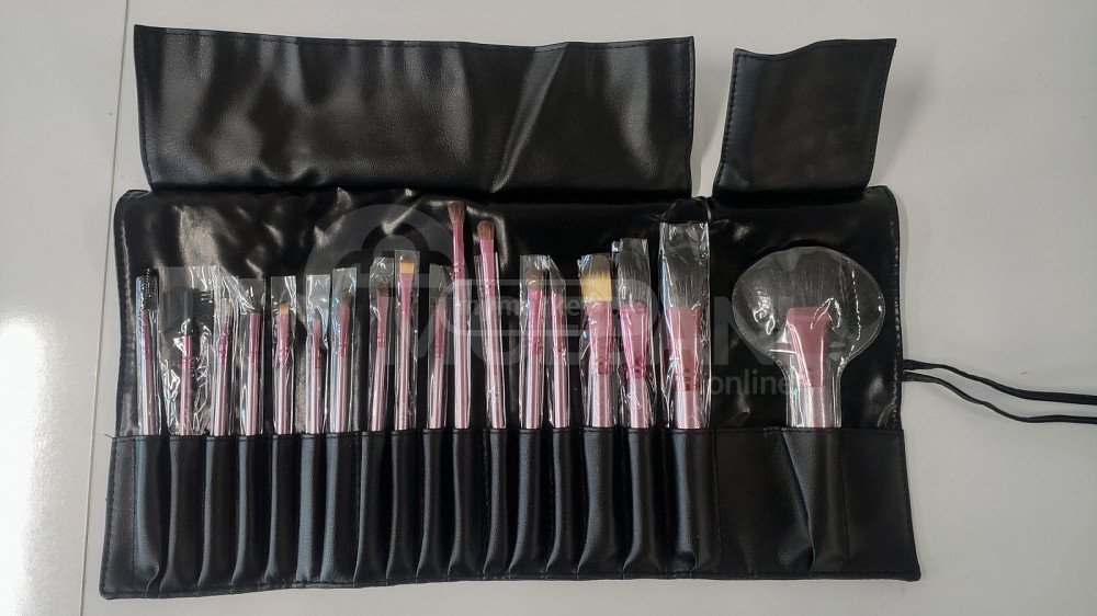 A set of makeup brushes Tbilisi - photo 1