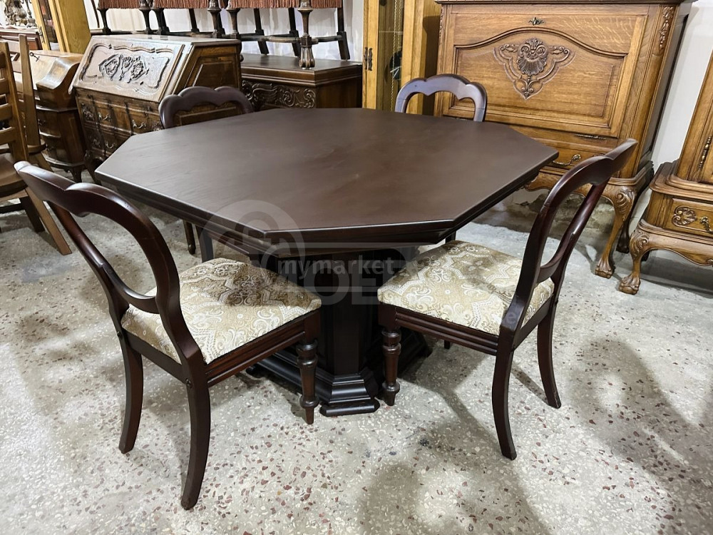Massive wooden table and 4 chairs Tbilisi - photo 1