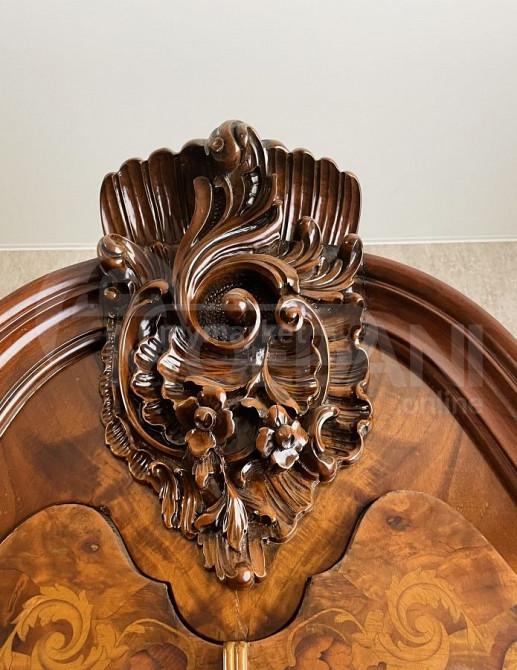 Antique, handmade, Italian Baroque showcase Tbilisi - photo 3