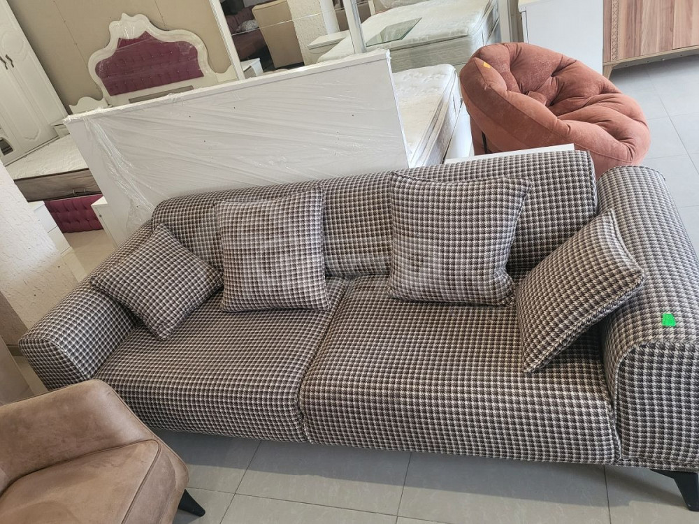 იყიდება დივანი თბილისი - photo 1