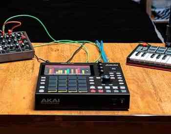 Akai MPC One Standalone Music Production Center დიჯეი სემპლე Тбилиси