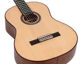 Valencia VC704 Classical Guitar კლასიკური გიტარა ნეილონის სიმებით თბილისი