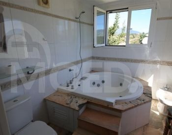 An old renovated house for rent at Digomi 1-9 Tbilisi - photo 4