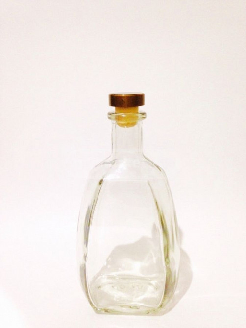 მინის ბოთლი 0,5 ლიტრი, თავსახურით თბილისი - photo 1