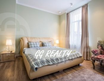 Apartments For Rent five-room 220м² 5/6 floor Tbilisi - photo 10