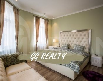 Apartments For Rent five-room 220м² 5/6 floor Tbilisi - photo 9