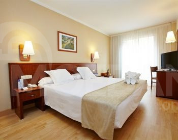 Apartments For Rent three-room 525м² 5/5 floor Tbilisi - photo 1