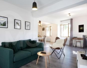 ქირავდება 4 ოთახიანი ბინა 147მ² 8/16 სართ თბილისი - photo 1