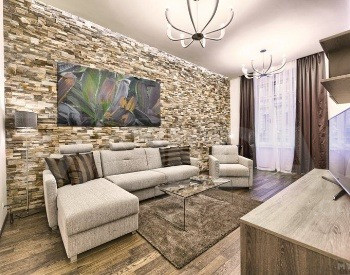 Apartments For Rent five-room 225м² 4/6 floor Tbilisi - photo 1