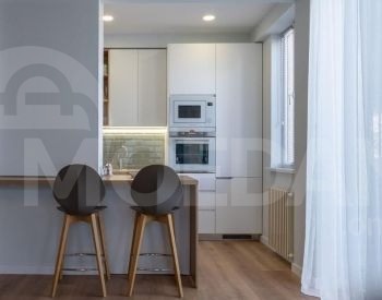 Apartments For Rent three-room 150м² 5/5 floor Tbilisi - photo 5