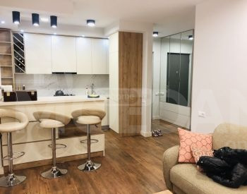 Apartments For Sale two-room 60м² 2/5 floor Tbilisi - photo 4