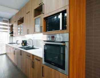 Продам 5-комн. квартиру 260м² 1/5 эт. Тбилиси