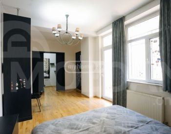 Продам 5-комн. квартиру 260м² 1/5 эт. Тбилиси - изображение 6