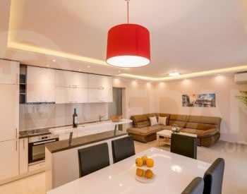 Apartments For Rent three-room 80м² 5/5 floor Tbilisi - photo 1