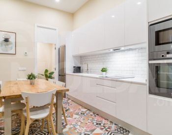 ქირავდება 4 ოთახიანი ბინა 130მ² 3/9 სართ თბილისი - photo 7