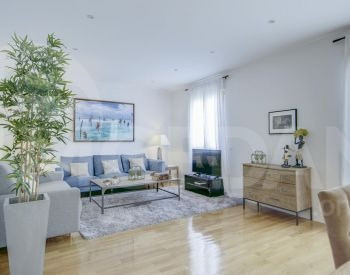 Apartments For Rent three-room 130м² 3/5 floor Tbilisi - photo 1