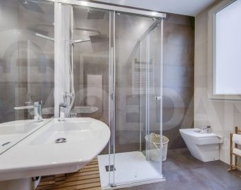 Apartments For Rent three-room 130м² 3/5 floor Tbilisi - photo 4