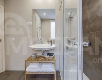 Apartments For Rent three-room 130м² 3/5 floor Tbilisi - photo 2