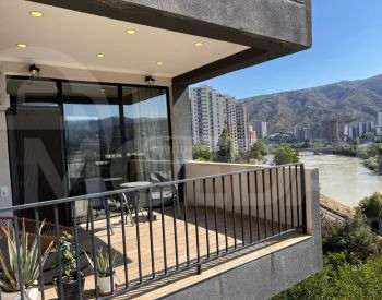 Продам 5-комн. квартиру 155м² 4/7 эт. Тбилиси - изображение 1