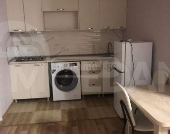 ქირავდება 2 ოთახიანი ბინა 50მ² 3/3 სართ თბილისი - photo 1