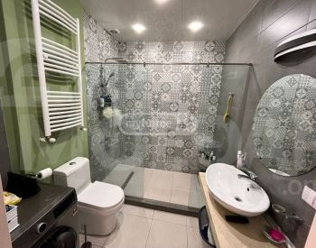 Сдам 3-комн. квартиру 95м² 3/3 эт. Тбилиси - изображение 2