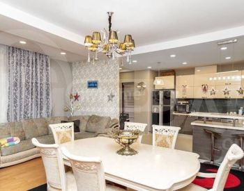 ქირავდება 4 ოთახიანი ბინა 135მ² 3/10 სართ თბილისი - photo 2