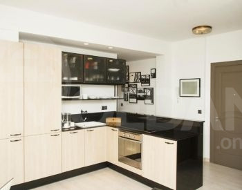 Apartments For Rent three-room 98м² 6/10 floor Tbilisi - photo 1