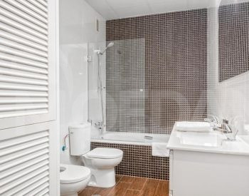 Apartments For Rent five-room 196м² 8/15 floor Tbilisi - photo 6