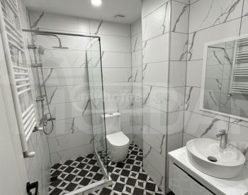 Продам 2-комн. квартиру 46м² 2/10 эт. Тбилиси - изображение 1