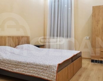 Продам 4-комн. квартиру 100м² 2/4 эт. Тбилиси - изображение 1