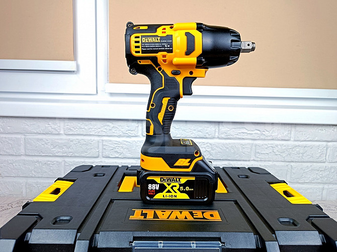 Wrench - wrench DEWALT 650Nm. Buying an electric screwdriver, buying a wrench Tbilisi - photo 1