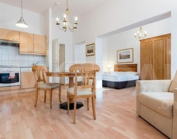 Apartments For Rent three-room 90м² 6/9 floor Tbilisi - photo 1