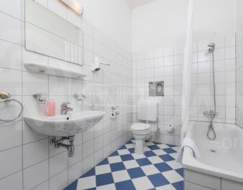 Apartments For Rent three-room 90м² 6/9 floor Tbilisi - photo 2