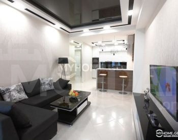 ქირავდება 2 ოთახიანი ბინა 70მ² 8/9 სართ თბილისი - photo 1