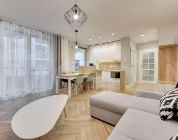 Apartments For Rent three-room 110м² 5/10 floor Tbilisi - photo 1