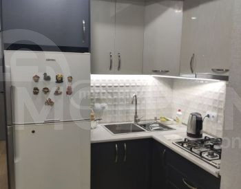 Продам 2-комн. квартиру 47м² 3/9 эт. Тбилиси - изображение 1