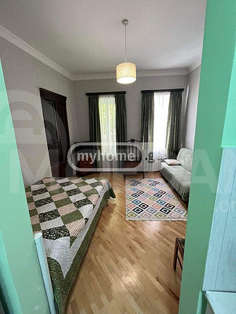 An old built apartment is for sale in Sololak Tbilisi - photo 3