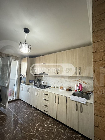 An old built apartment in Varketili is for sale Tbilisi - photo 3