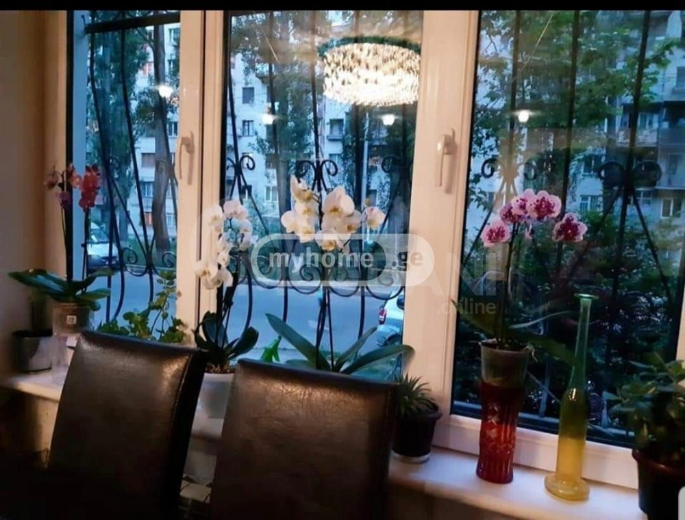 იყიდება 3 ოთახიანი ბინას 130მ² 1/9 სართ თბილისი - photo 5