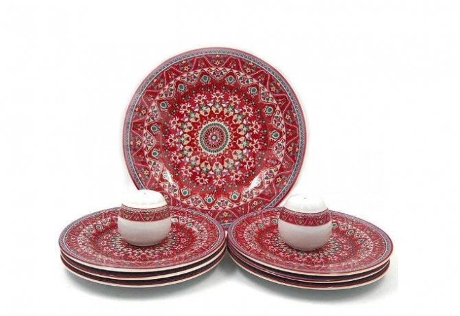 A set of ceramic plates. Tbilisi - photo 1