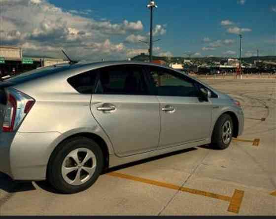 Toyota Prius 2012 თბილისი