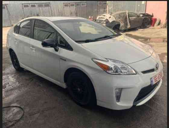 Toyota Prius 2015 თბილისი