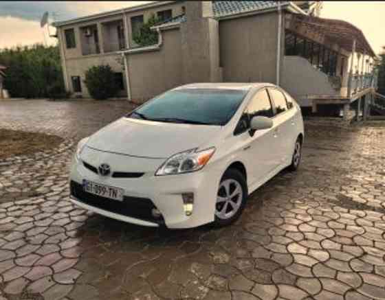 Toyota Prius პ 2013 თბილისი