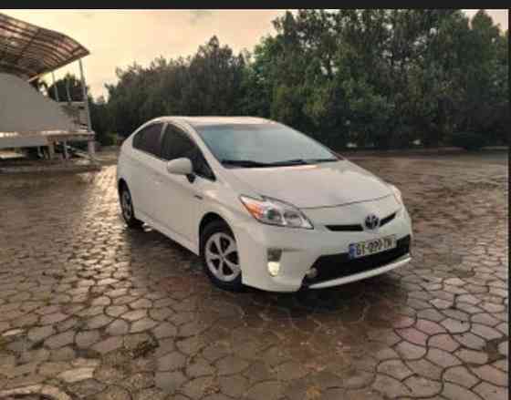 Toyota Prius პ 2013 თბილისი