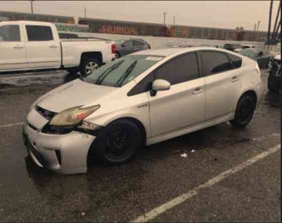 Toyota Prius გ 2015 თბილისი