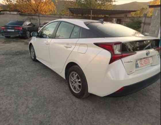 Toyota Prius 2019 თბილისი